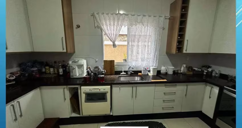 ✅Sobrado em condomínio 3 dormitórios  Cond. Villa  D&amp;apos;Este - Cotia