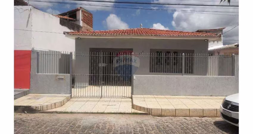 Casa a venda com 3 dormitórios  243 m²  - Potengi - Natal/RN