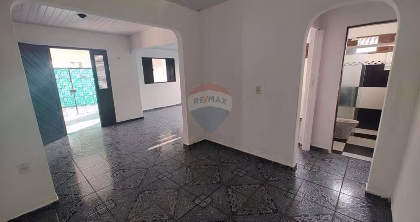 Casa no Potengi - Conj. Santarém - 2 Qtos, 240m², ACEITA FINANCIAMENTO!