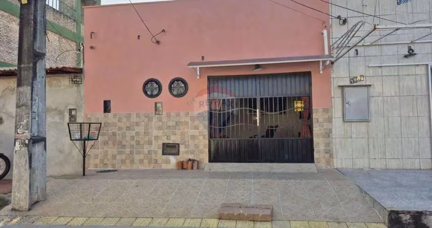 A venda - casa 2 quartos em igapó: conforto e praticidade!