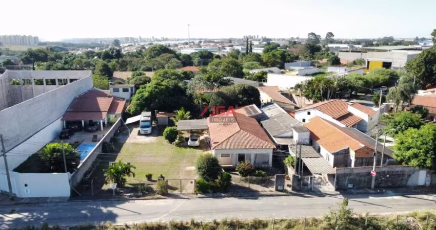 Chácara à venda em Hortolândia-SP, bairro Chácaras Luzitana: 3 quartos, 2 salas, 3 banheiros, 6 vagas, 330m². Venha conferir!