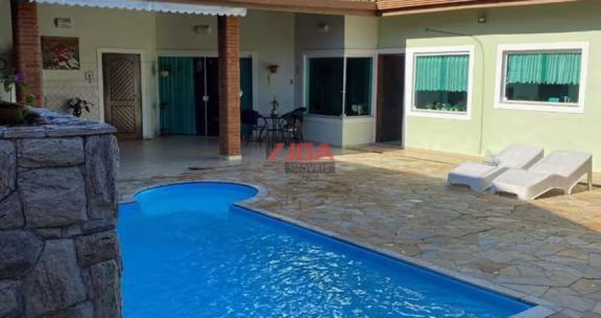 Imperdível casa à venda em Peruíbe-SP, Cidade Nova: 5 quartos, 4 suítes, 3 salas, 6 banheiros, 6 vagas, 320m²!