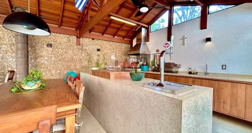 Casa de alto padrão no Campo Belo com  4 suites!