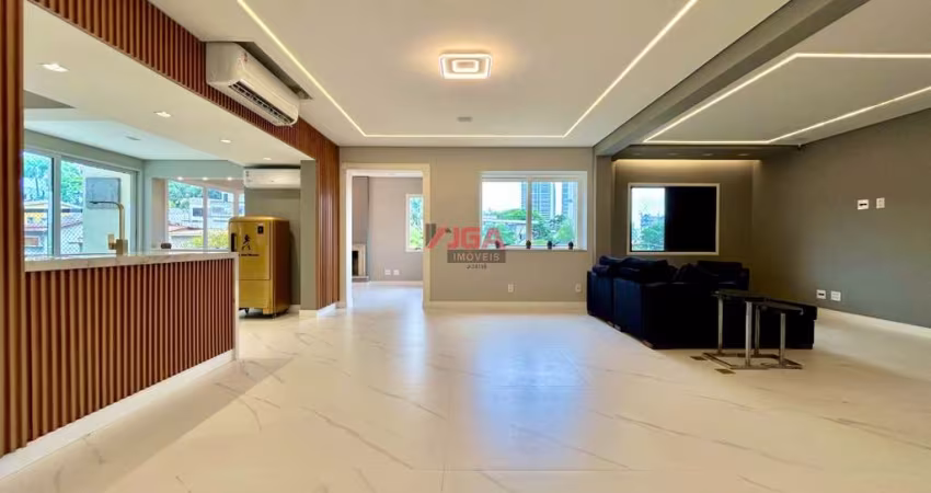 Apartamento de luxo à venda no Morumbi: 3 suítes, 5 vagas, 256m². Viva próximo ao Parque Burle Marx e Hospital Albert Einstein.