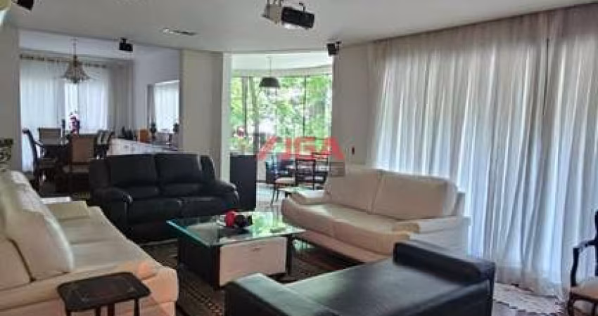 Apartamento de luxo no Campo Belo:  4 suítes, 3 vagas de garagem, 270m² de área. Venda ou locação em São Paulo-SP!