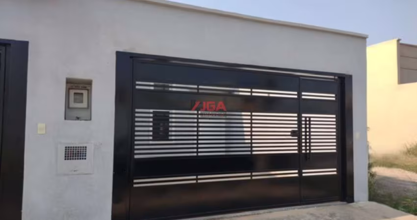 Casa à venda em Indaiatuba-SP, bairro Parque Residencial Sabiás: 2 quartos, 1 suíte, 1 sala, 2 vagas de garagem, 63m².