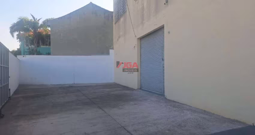 Galpão Comercial para Locação em São Paulo-SP, Jardim da Pedreira: 2 Banheiros, 6 Vagas de Garagem, 210m² Área