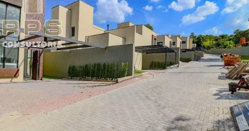 Casa de Condomínio à venda na Vila Santista com 221 m² 03 suites lindíssima