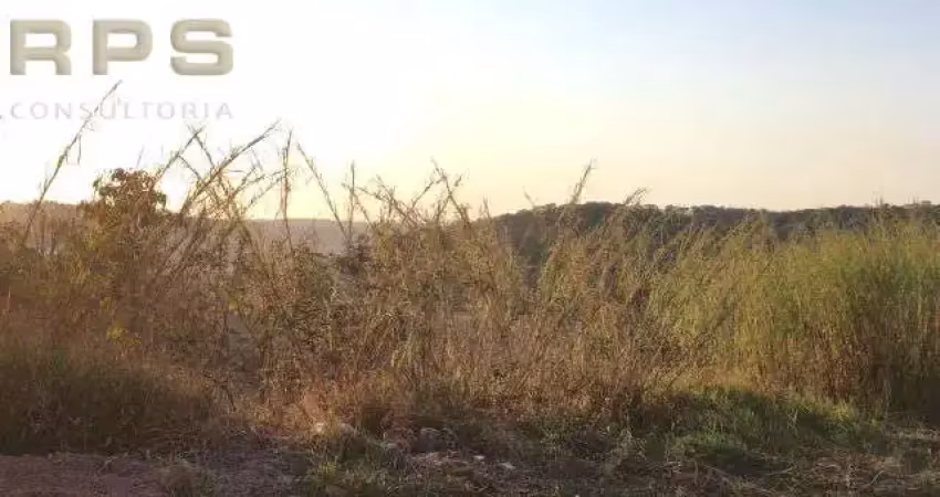 Terreno à venda no bairro jardim paulista em atibaia, possibilidade de fazer 2 casas no mesmo lote, à 3 minutos da alameda lucas, vista privilegiada!
