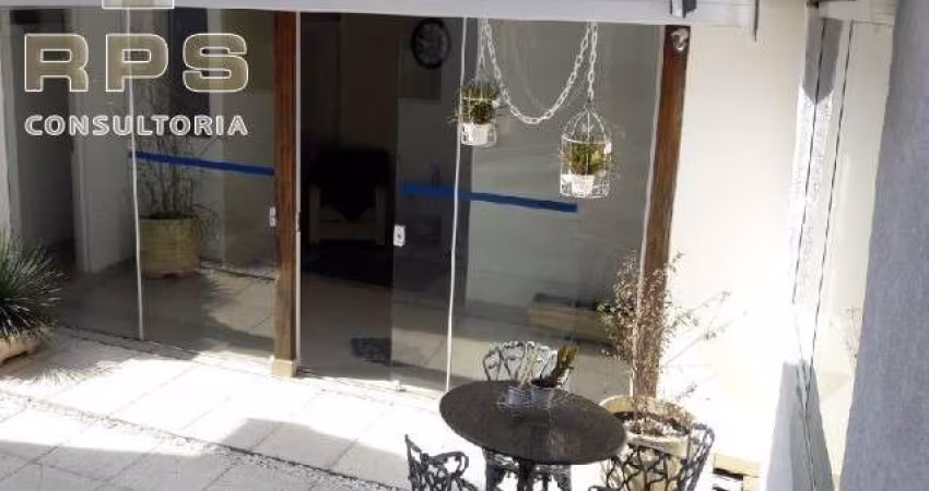 Casa comercial a venda em Atibaia , excelente localização , rua movimentada , 03 dormitórios , bairro Alvinópolis