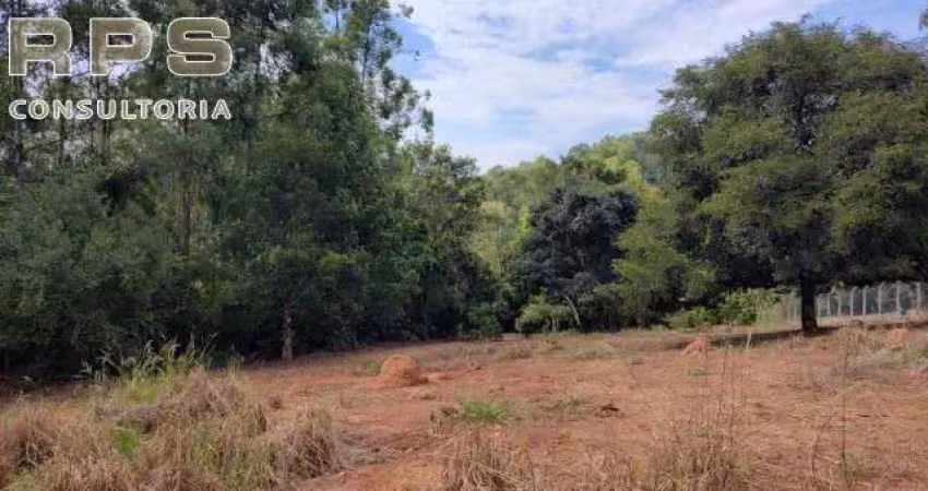 Terreno a venda no condomínio horto ivan, 4320m² com topografia excelente e ótimo aproveitamento para construir sua chácara ou casa de campo!