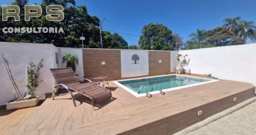 Casa em condomínio fechado  no bairro Jardim Morumbi em Atibaia, excelente localização, 3 quartos, 3 banheiros, quintal amplo, perto do Centro!