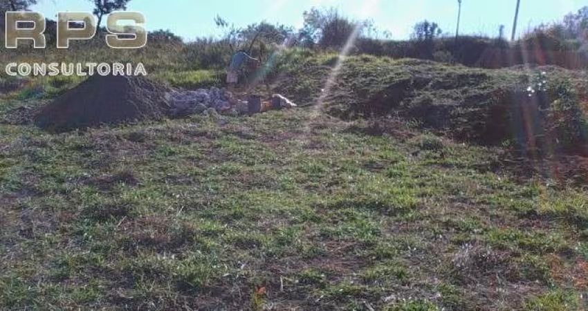 Ótimo terreno em bairro residencial de Atibaia, local de chácaras 16 km até o Outlet Fernão Dias e 17 km até o centro da cidade Área total : 1.506 m²