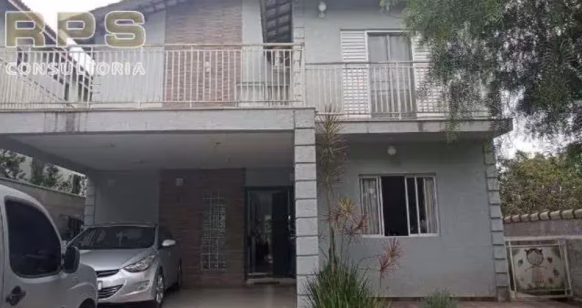 Sobrado em condomínio fechado com 5 quartos, pertinho da al lucas nogueira