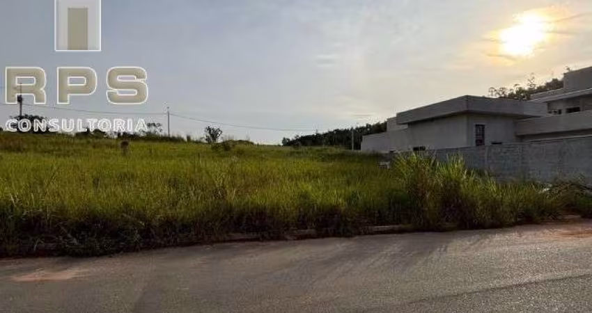 Lotes a partir de 300m² no Centro de Jarinu, topografia excelente e valores acessíveis, localização privilegia, infraestrutura completa. A 70km de SP