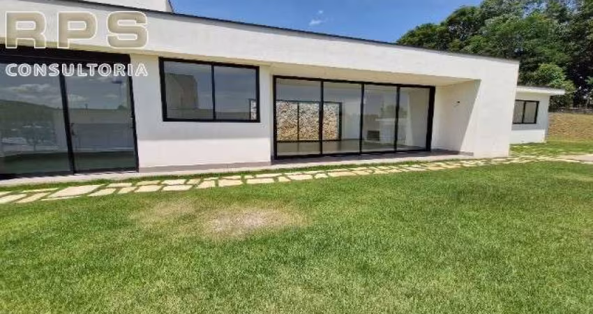 Casa térrea com 3 suítes, piscina, espaço gourmet  a venda no Condomínio Palavra da Vida!