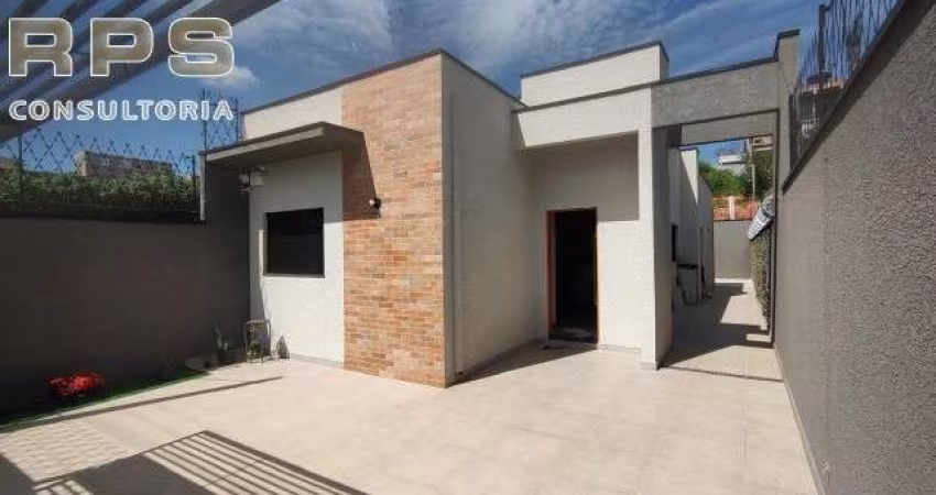 Casa térrea no Bella Atibaia com 3 dormitórios e quintal