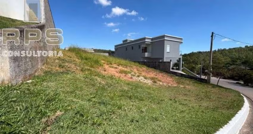 Terreno no Residencial Cambarah em Jarinu, total de 510m² em topografia excelente, pronto para construir. Loteamento fechado com clube e segurança 24h