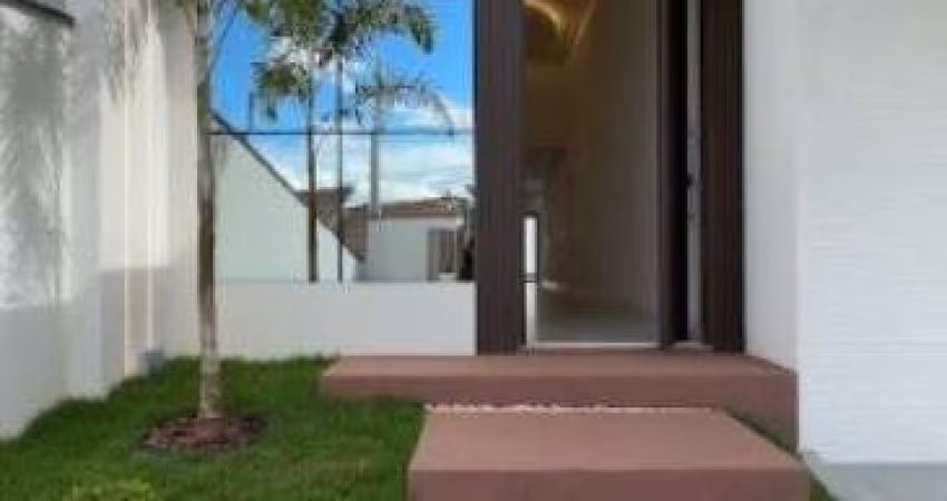 Linda Casa térrea, em Atibaia, 03 suites , 01 master com espaço para closet , banheira e cromoterapia, sala com pé direito 6 mts , cozinha planejada