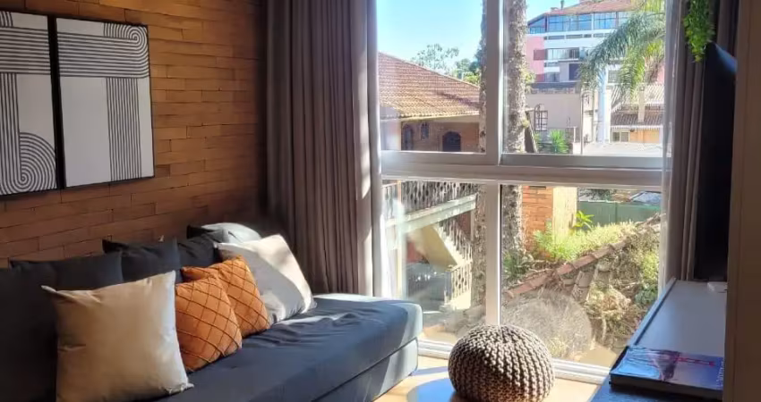 Maravilhoso apartamento mobiliado e decorado, junto a catedral de pedra, canela