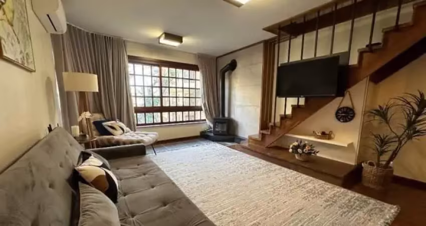 Lindo apartamento duplex mobiliado e decorado, 2 dormitórios 93m², centro de gramado.