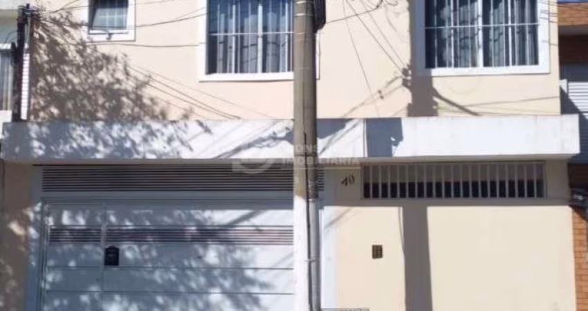 Sobrado 4 quartos, 3 vagas - Vila Ré