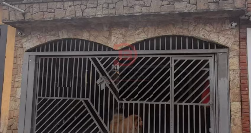 Sobrado 4 quartos (1 suíte) e 2 vagas de garagem - Cidade Patriarca