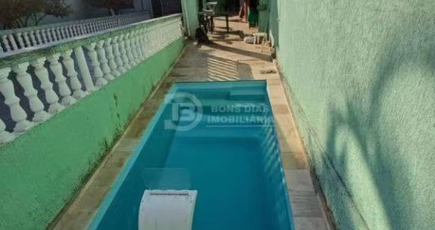 Sobrado com 4 Dormitórios, sendo todos suítes, 5 vagas, Piscina, 206 metros