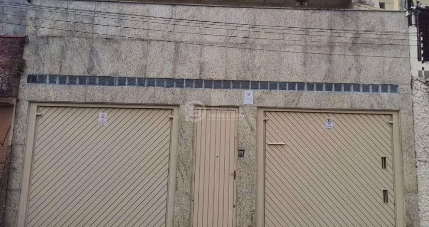 Sobrado amplo 3 quartos (2 suítes) e 4 vagas de garagem - Parque São Jorge - Tatuapé