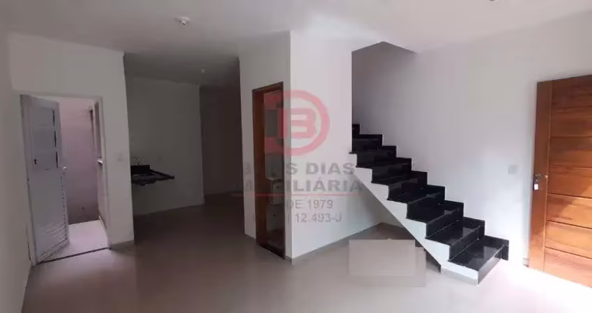 Sobrado novo em condominio 3 quartos (1 suite) e 2 vagas de garagem - vila re