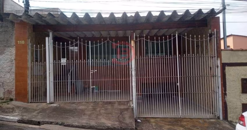 Casa padrão à venda em Vila Ré - São Paulo: 3 dormitórios, garagem e Piscina !