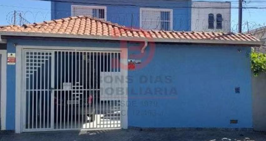 SOBRADO COM 3 QUARTOS E 4 VAGAS À VENDA NO BURGO/VILA RÉ