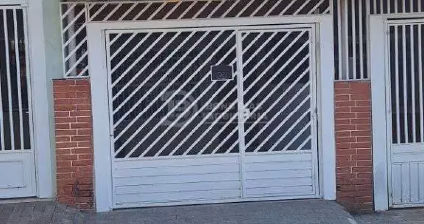 Sobrado com 2 Quartos à Venda, Vila Cisper
