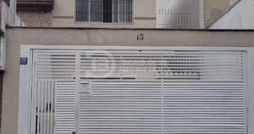 Espaçoso sobrado à venda na Vila Salete, São Paulo - 04 dormitórios e ambientes amplos