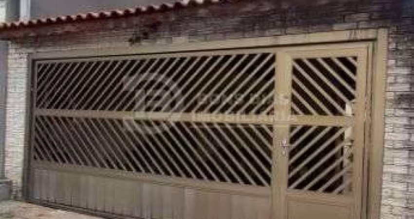 Sobrado frontal à venda - 3 quartos e 2 vagas de garagem - Vila São Francisco
