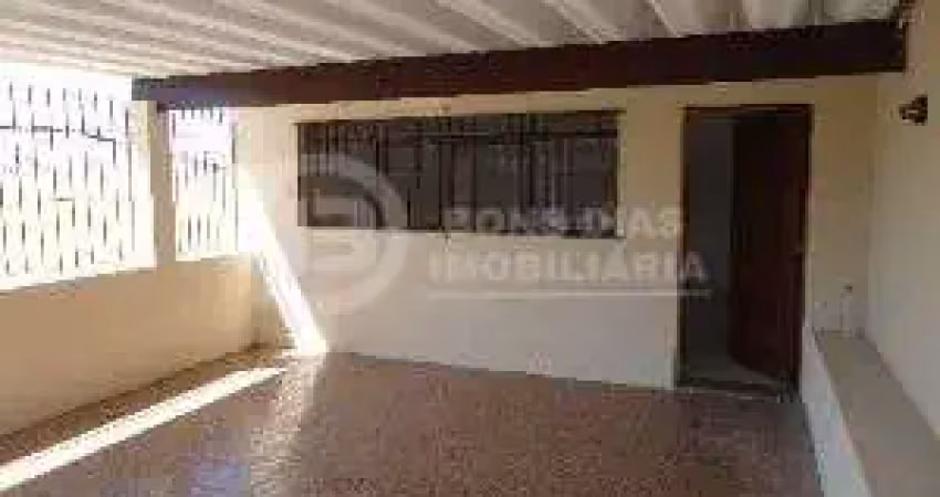 CASA TERREA COM TERRENO 10x50  A VENDA NA VILA RE