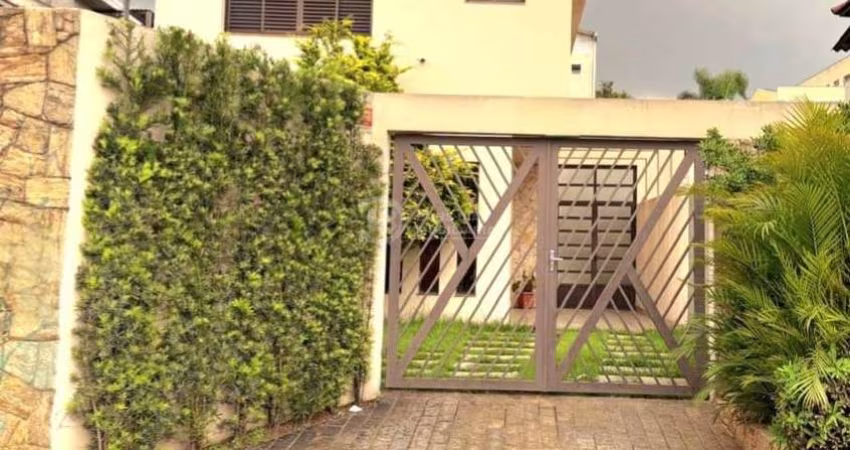 Sobrado à venda na Vila Ré, São Paulo - 4 dormitórios, suíte, 5 garagens