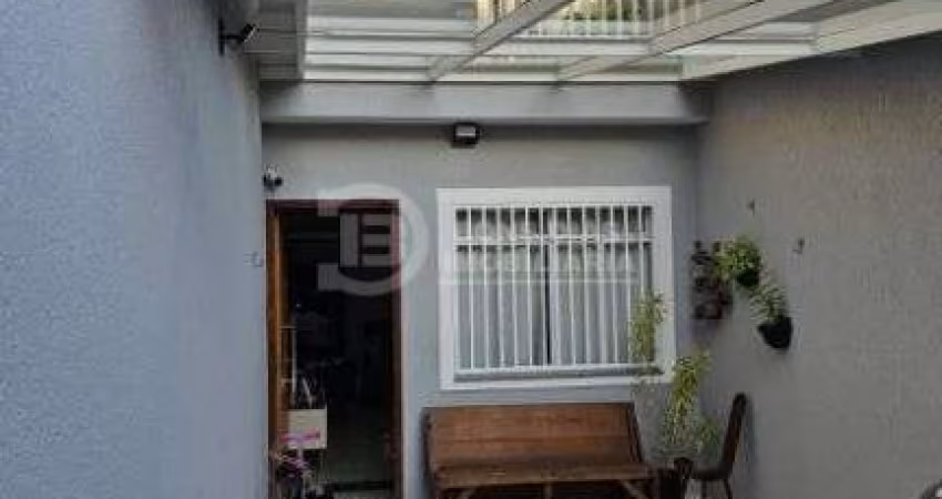 Sobrado de 2 suítes no Jardim Três Marias - São Paulo