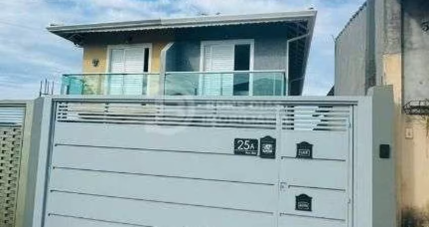 Casa à venda em condomínio no Jardim Japão, Cotia - 3 dormitórios, suíte e churrasqueira
