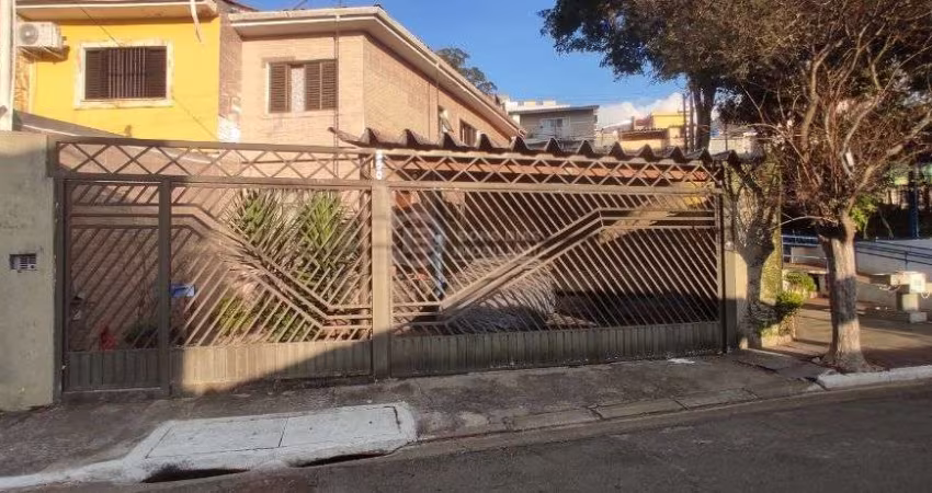 Sobrado de 3 Quartos e 1 Suíte com 2 Vagas de Garagem à Venda, Parque Boturussu