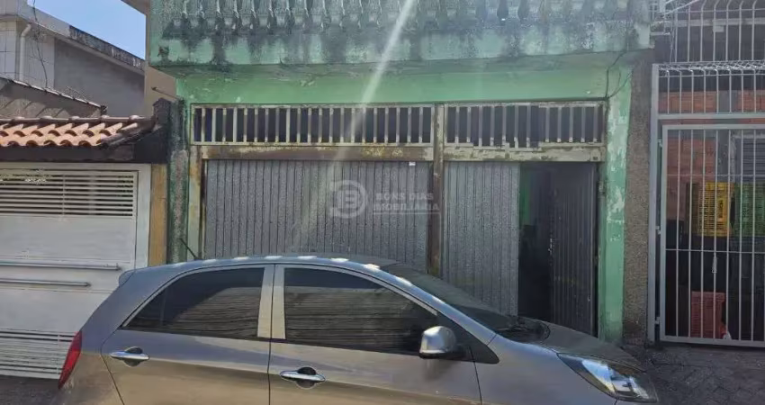 Casa a venda - dividida em 2 residencias - 1 vaga de garagem -v. taquari - itaquera