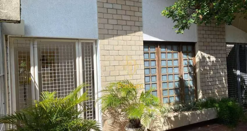 Casa térrea com excelente localização no bairro da Torre - CA0084