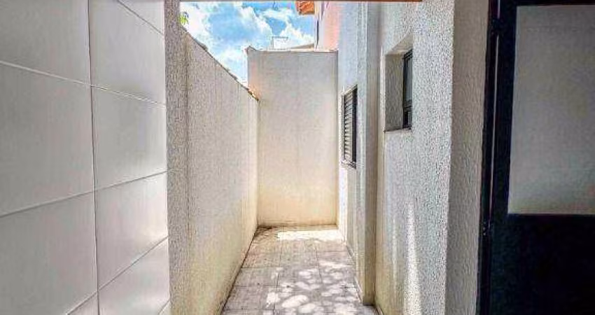 Casa com 2 dormitórios à venda, 48 m² por R$ 295.000,00 - Tupi - Praia Grande/SP