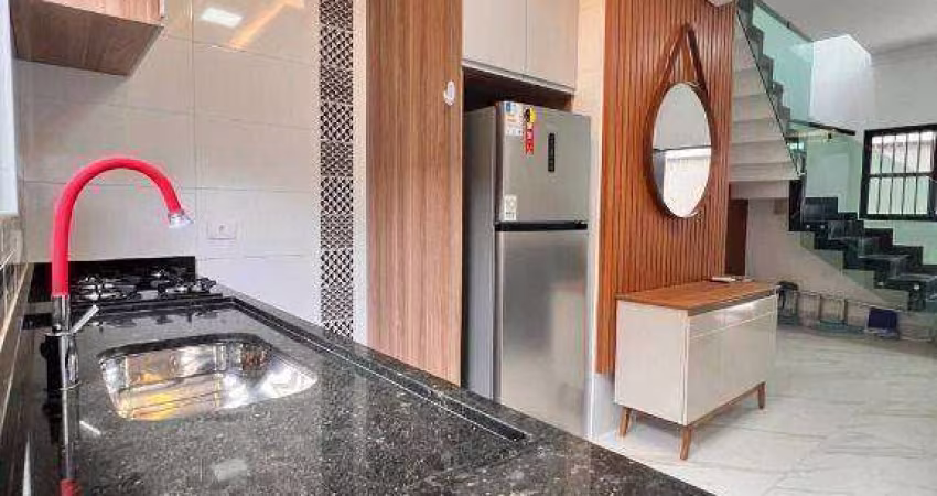 Sobrado com 2 quartos à venda, 60 m² por R$ 385.000 - Maracanã - Praia Grande/SP