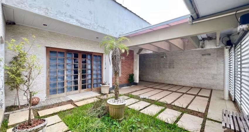 Casa com 3 quartos à venda, 128 m² por R$ 650.000 - Mirim - Praia Grande/SP