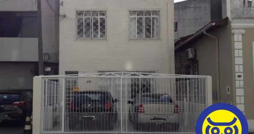 Casa comercial e residencial com 3 dormitórios - bairro Centro - Florianópolis - SC