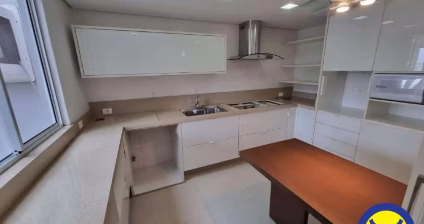 Cobertura duplex com 3 dormitórios, 1 vaga livre, à venda, Centro, Fpolis