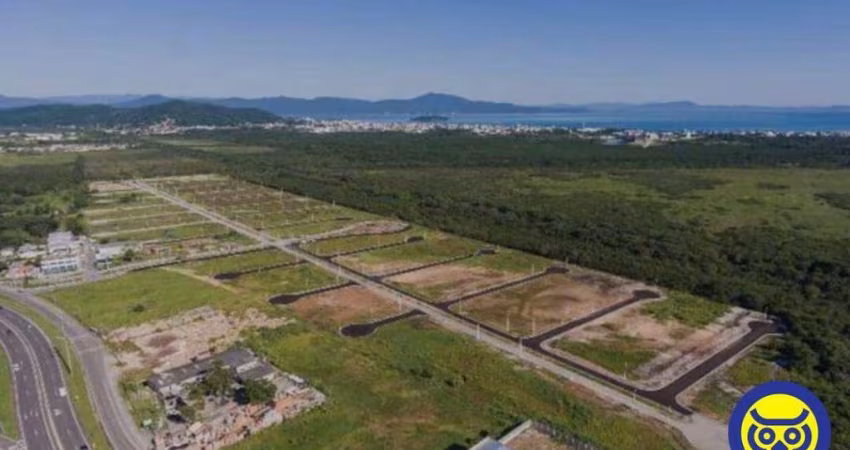 Lote em condomínio, com 475 m² à vemda, próximo à Canasvieiras e Ingleses no Real Parque Novo Norte, SC 403, Fpolis