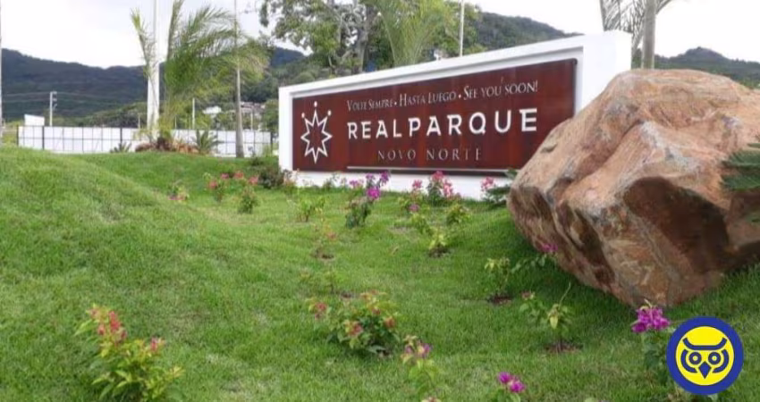 Lote em condomínio, com 475 m² à vemda, próximo à Canasvieiras e Ingleses no Real Parque Novo Norte, SC 403, Fpolis