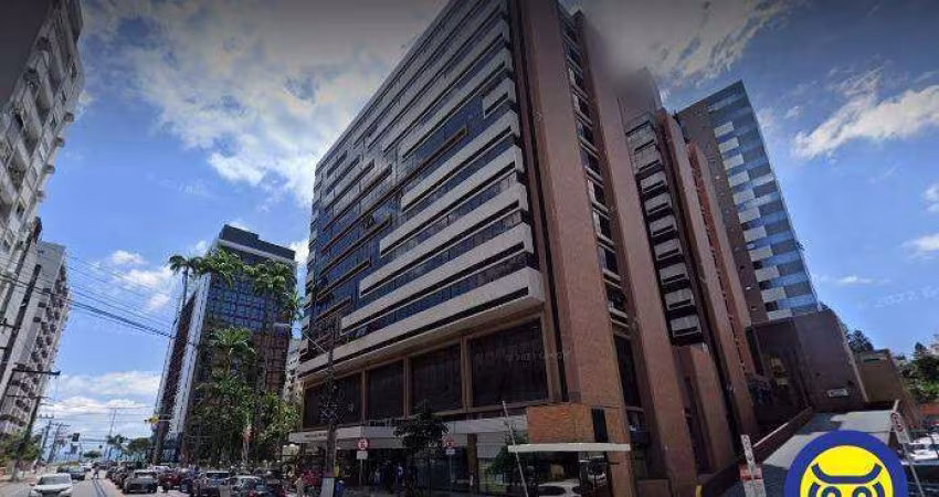 Sala Comercial com 76m² Privativos e 2 Vagas de Garagem - Próx. Av. Beira Mar Norte!